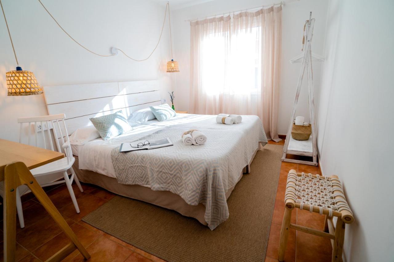 Hostal Sa Posada Set Cales Ciutadella  Exterior foto